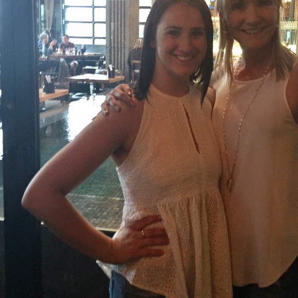 Elizabeth & James Eyelet Halter top - Picture 4 of 5